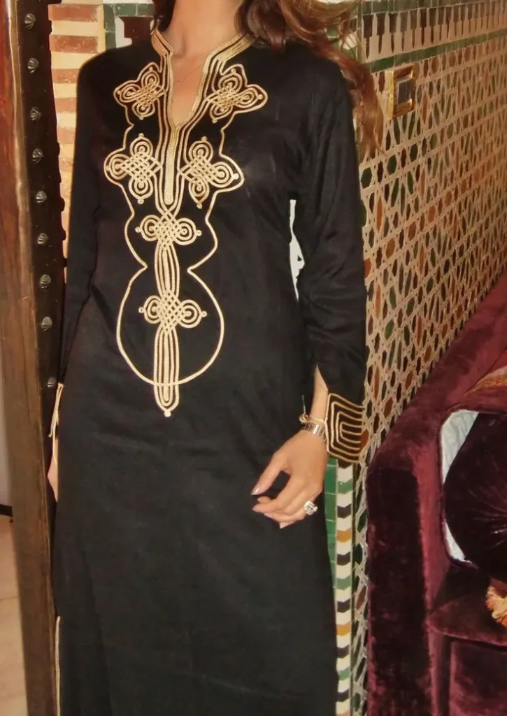 Moroccan long tunic dress- what to wear in Agadir